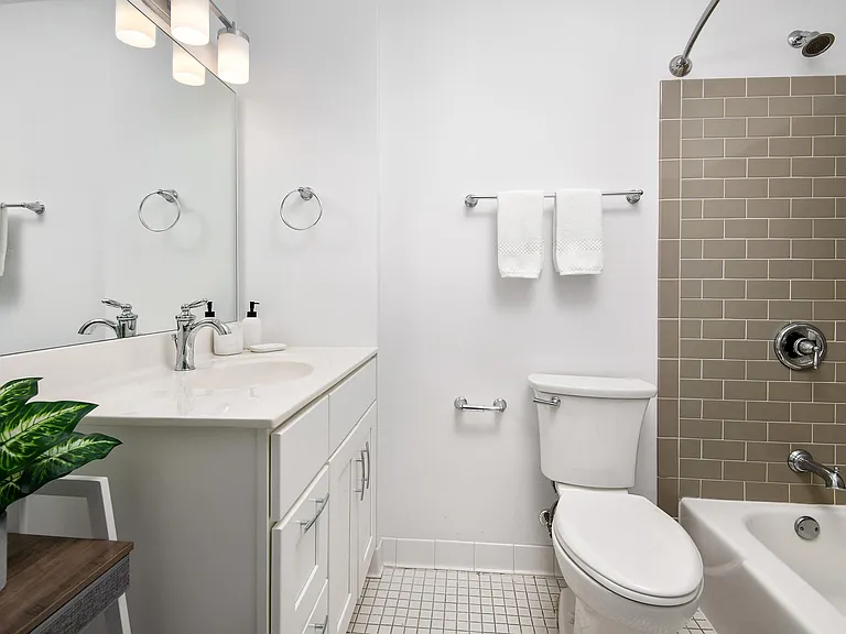 3450 N. Lake Shore Drive — Photo 29