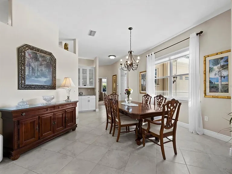 Butlers Crest Dr — Photo 5