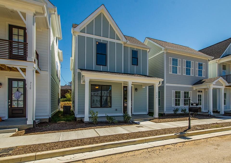1st image of 773 Cottage Park Dr