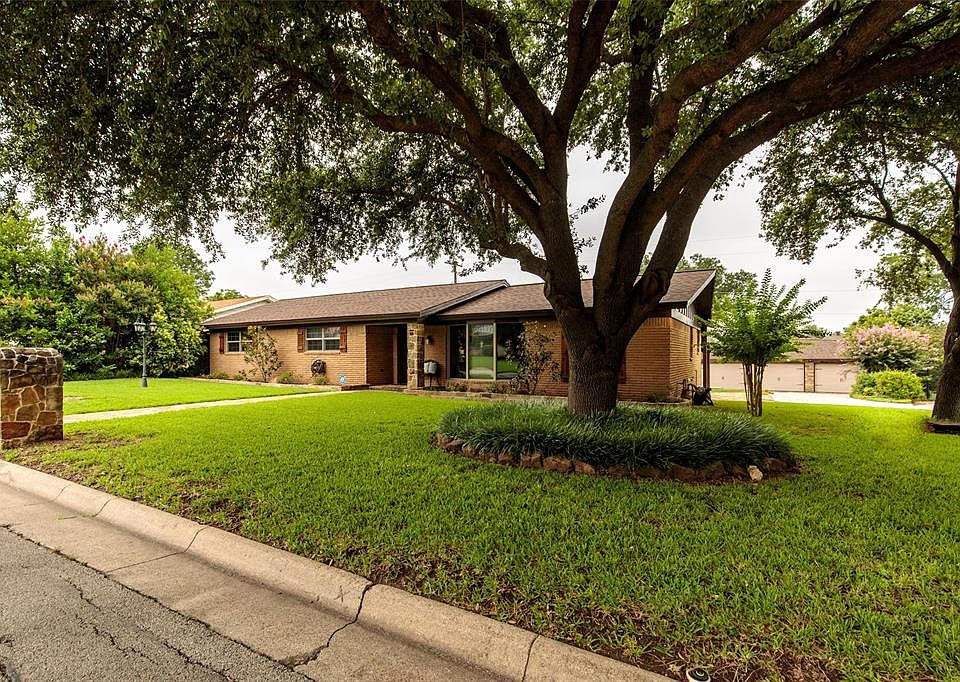 1st image of 5721 Starlight Dr