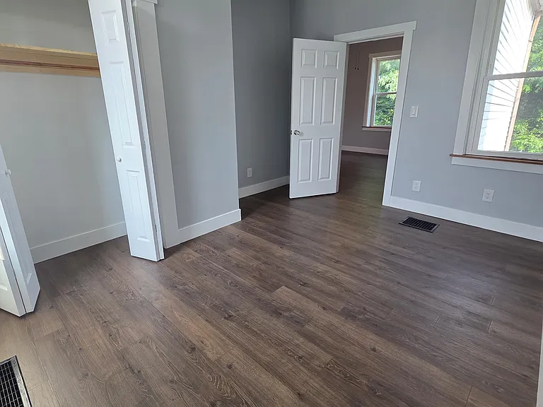 127 Retreat St — Photo 6