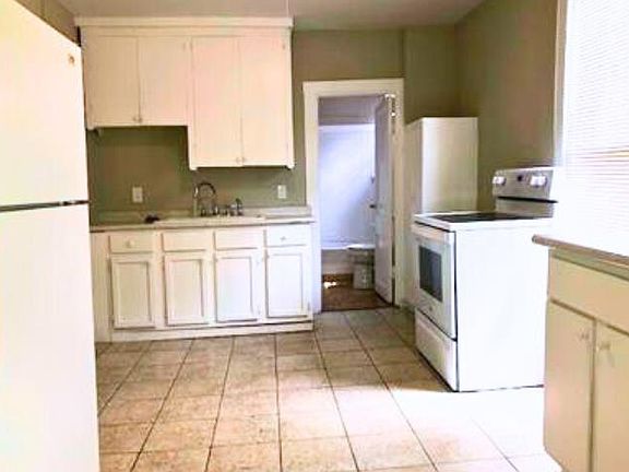 4th image of 1018 S Main St