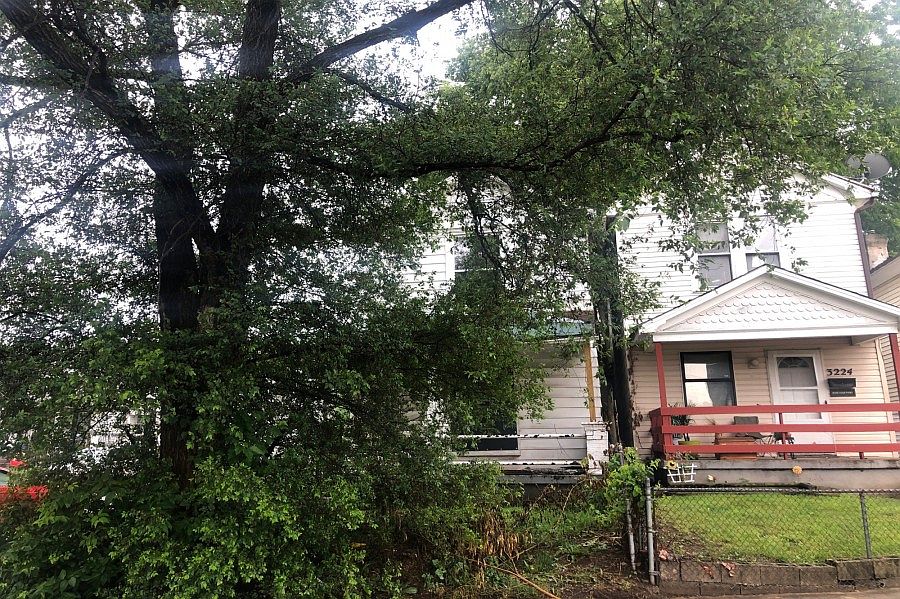 1st image of 3226 E 5th St