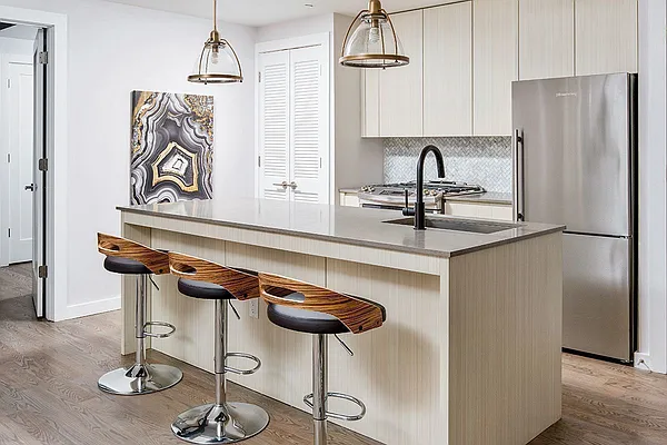 Rented by Abba Realty Associates INC | media 6