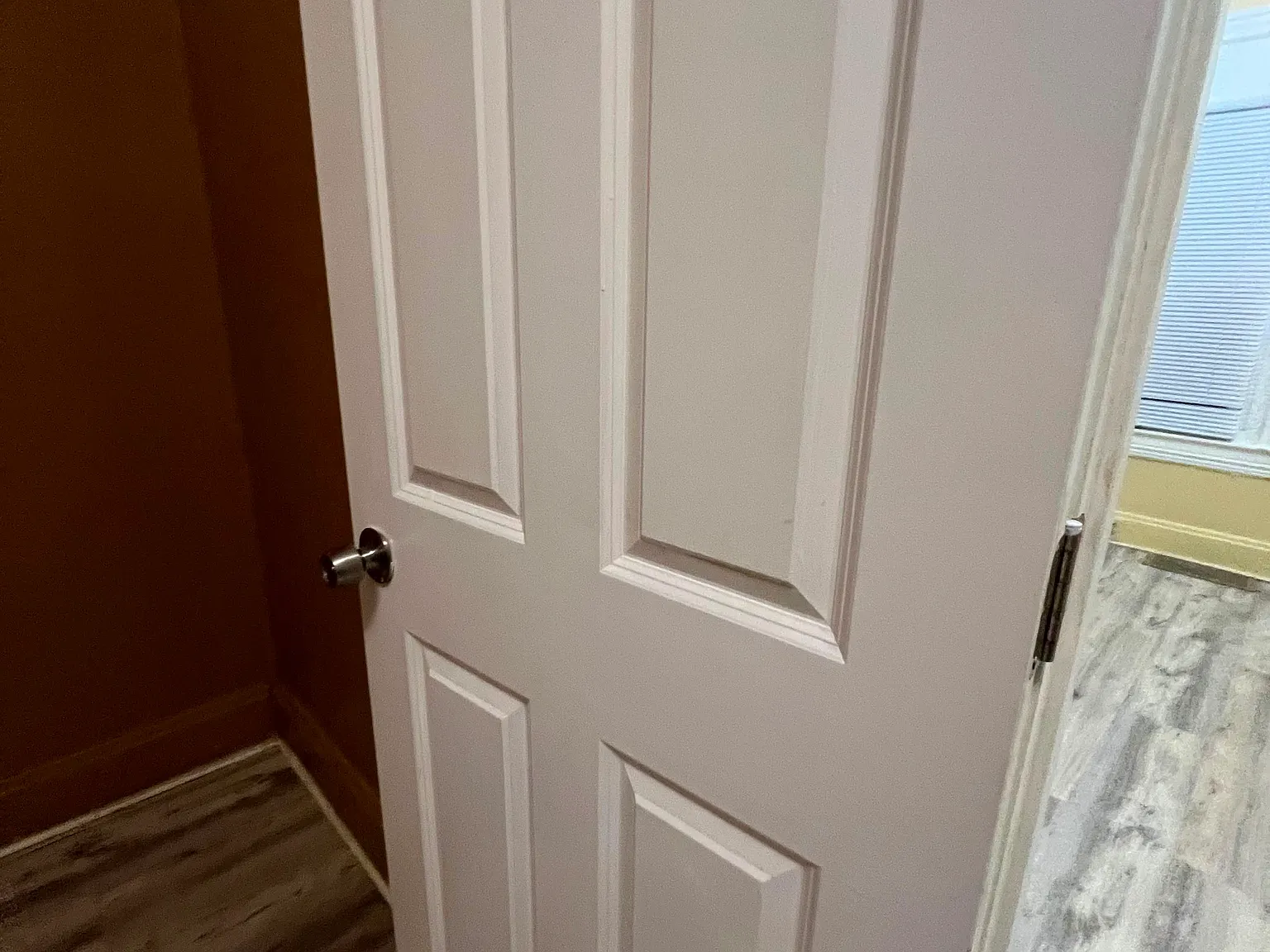3 bed, 1300 sqft, $1,800 — Photo 2