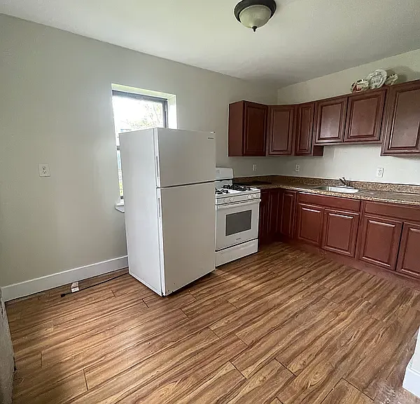 3106 Atlantic Ave #2 — Photo 3
