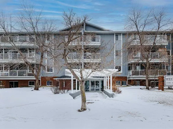 1735 N 11th Ave SW #313, Calgary, AB T3C 3S9