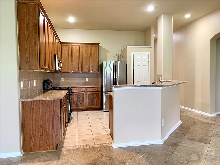 2822 Chalet Knolls Ln — Photo 13