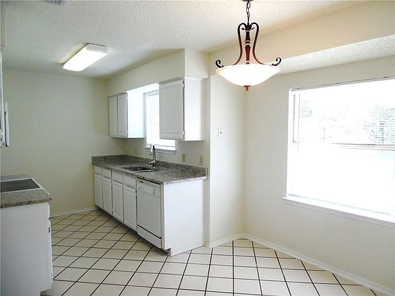 4th image of 1521 Morningside Dr