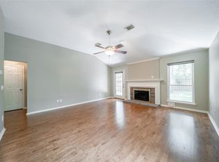19 E Summer Storm Cir, Spring, TX 77381