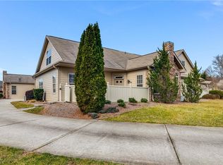 4298 Plantation Ridge Ln, Greensboro, NC 27409