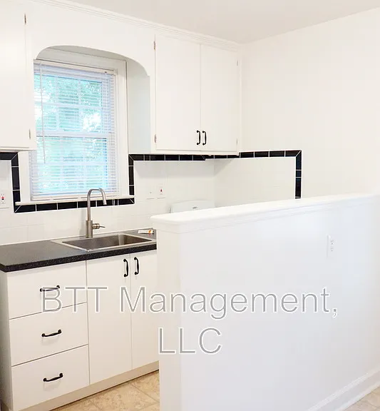 8107 Greenwood Ave #2 — Photo 13