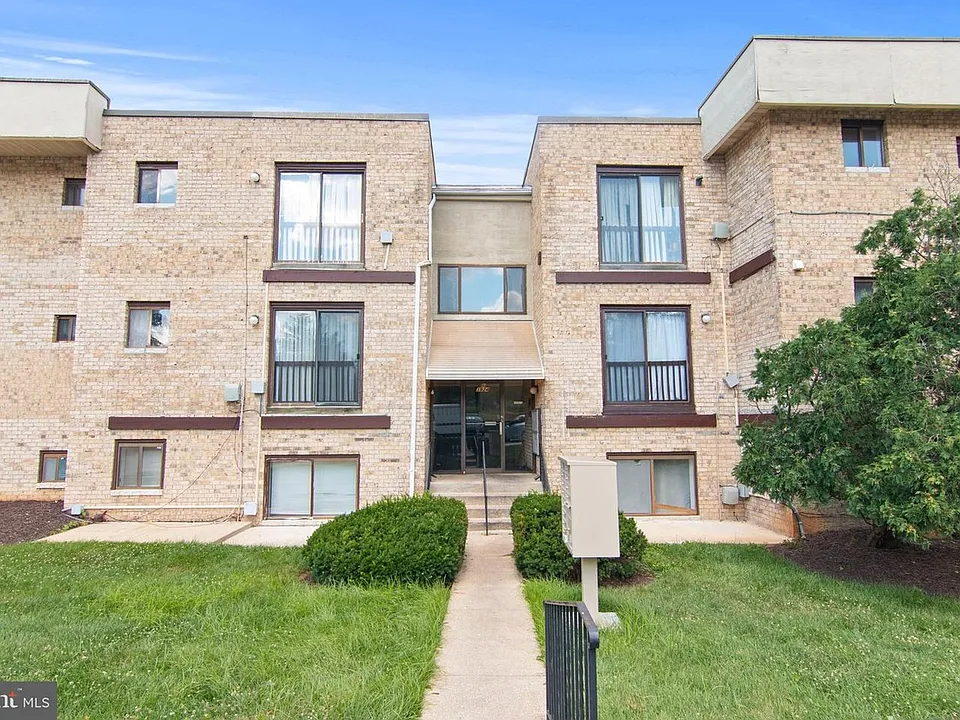 3924 Rolling Rd #12