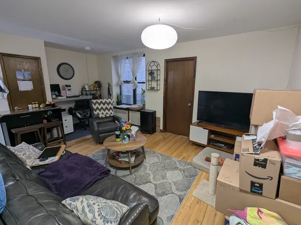 162 West 80th Street image 1 of 6