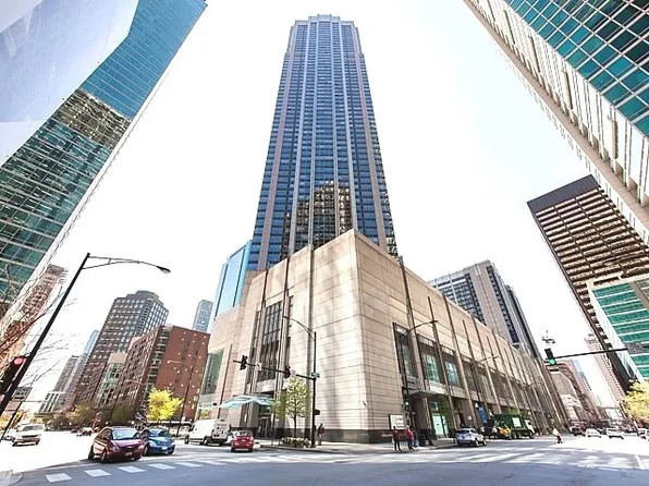 512 N McClurg Ct APT 4909, Chicago, IL 60611