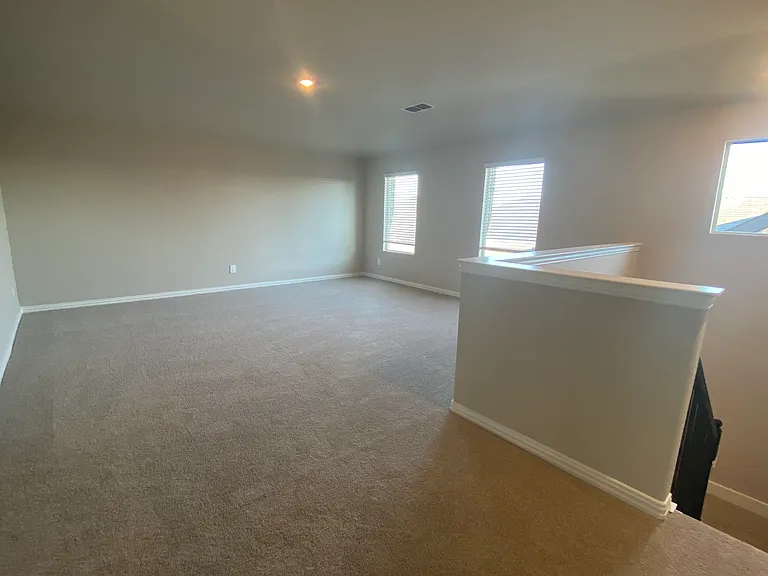 2129 Mustang Way — Photo 23