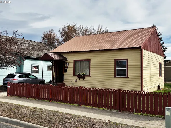 1517 Baker St, Baker City, OR 97814