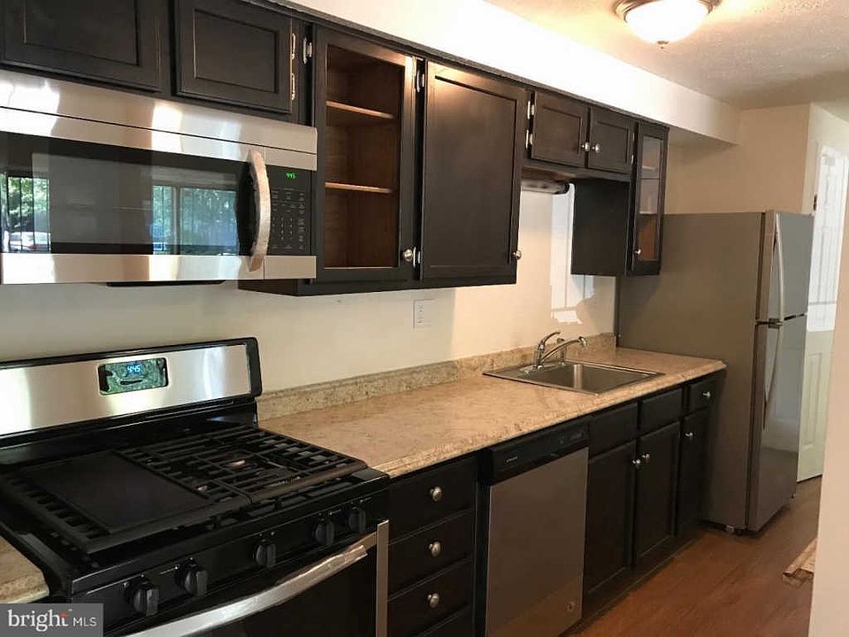2nd image of 137 Kenwood Dr