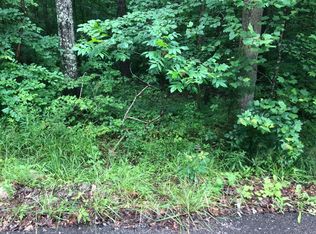 257 Stellar Night Dr, Morehead, KY 40351