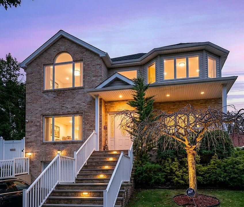 1st image of 38 Bayview Ave