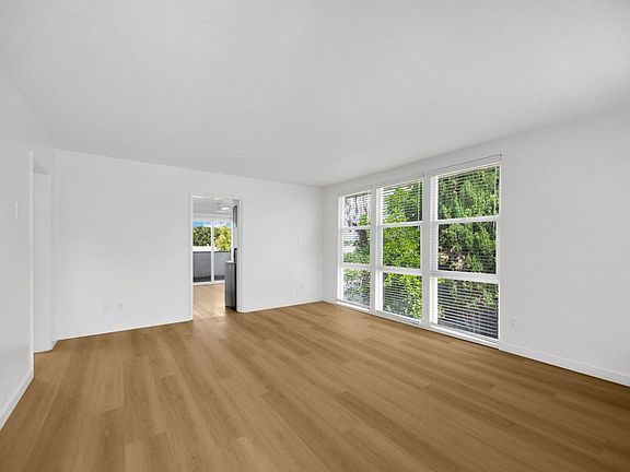 2nd image of 13421 Penn St #11