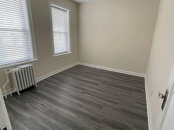 5th image of 100 Prospect St