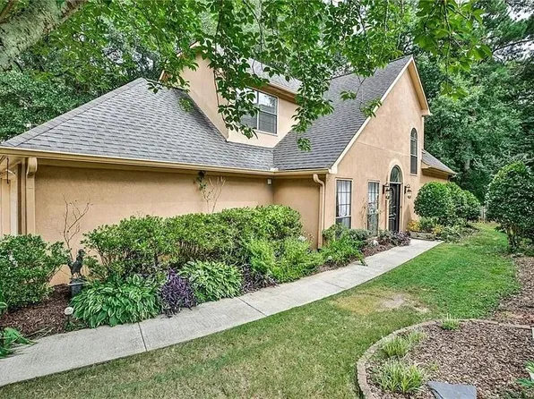 270 Sweetwater Trce, Roswell, GA 30076