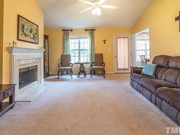 5th image of 56 Rocky Point Ct