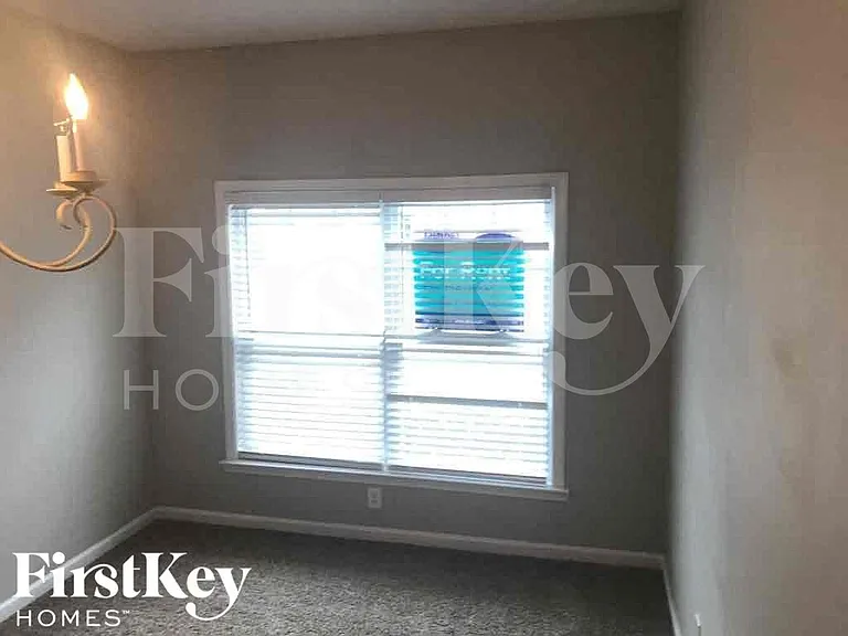 7368 Taloga Ln — Photo 4