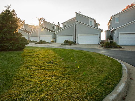 2nd image of 3682 Woodgate Dr
