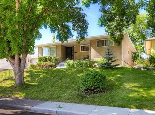 3 NE Creston Cres NW, Calgary, AB T2M 4J9