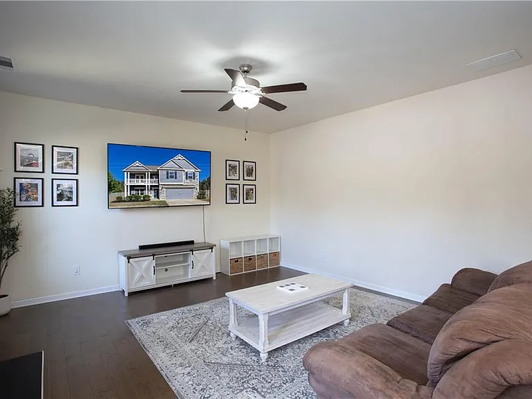 7999 Dawson Ln — Photo 14