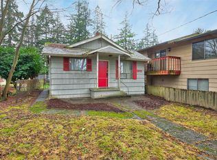 1915 Gregory Way, Bremerton, WA 98337