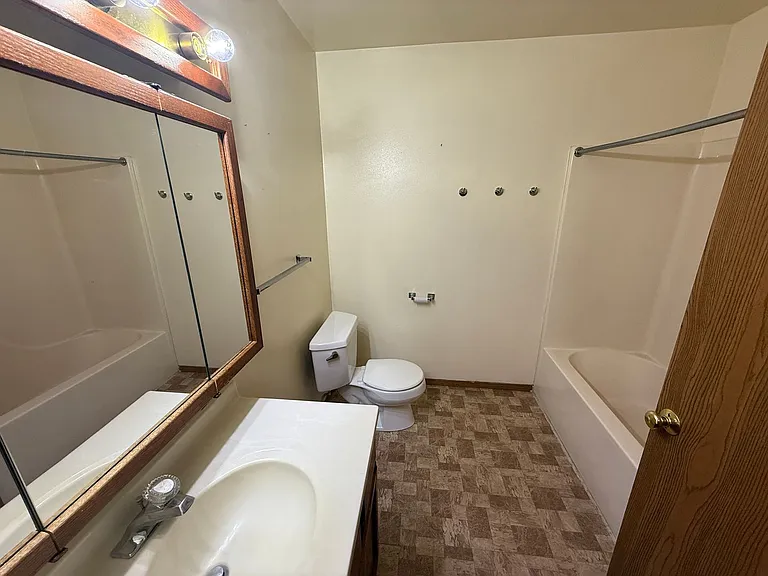 815 S Dousman St #7 — Photo 9