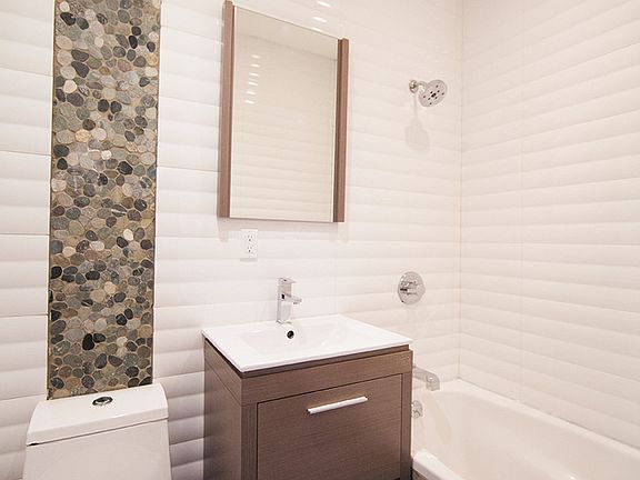 5th image of 241 Jefferson St #L2
