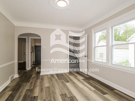 5-Dining Room