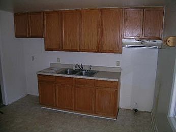 2nd image of 2704 Phillips Ave