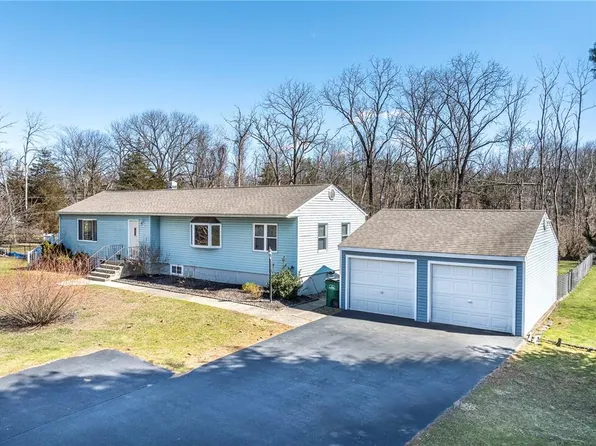 6 Barrett Drive, Hopewell Junction, NY 12533