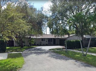 6570 Lake Blue Dr, Miami Lakes, FL 33014