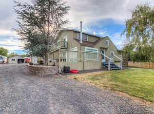 70 S Wenas Rd, Selah, WA 98942