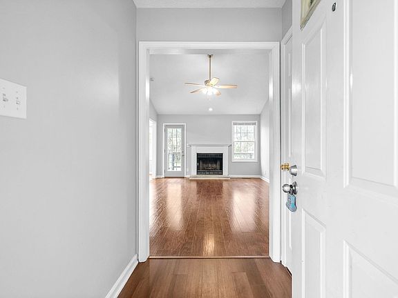 4th image of 1786 Broadripple Dr