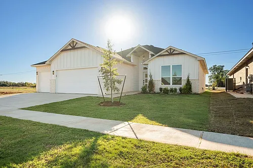 5017 Misty Wood Ln Photo 1