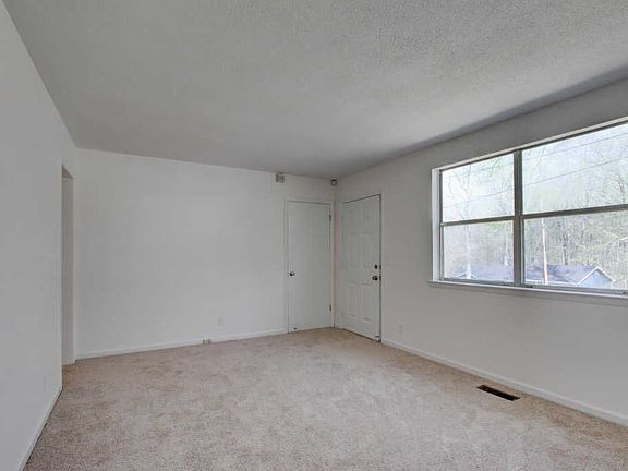 4th image of 1776 Mooreland Dr