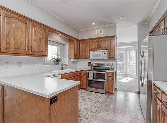 4th image of 13739 Pembroke Cir