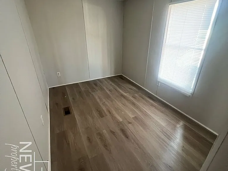 116 Tubbs Mountain Road 2-Bedroom Homes in Travelers Rest — Photo 11