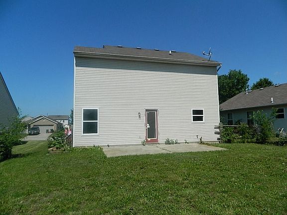 3rd image of 920 Charles St