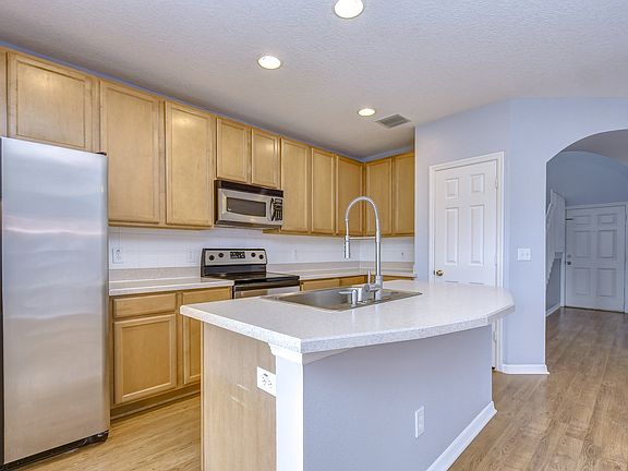 4th image of 1019 Tullamore Dr #1