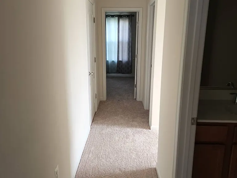 220 Ironwood Manor Dr — Photo 14