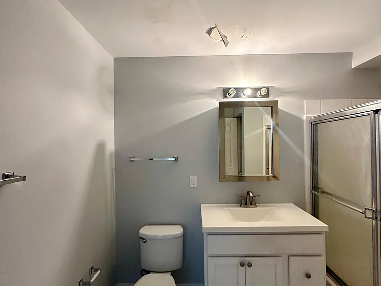 204 Cherry St #5 — Photo 10