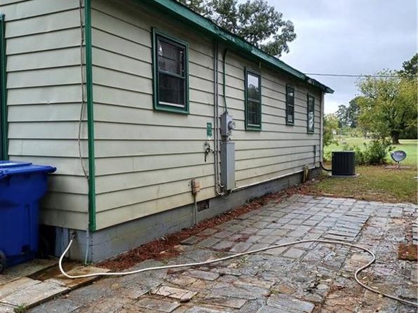 9304 Gates Rd, Suffolk, VA 23437
